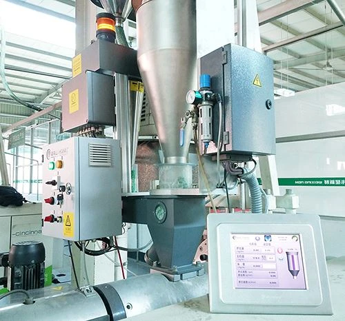 06 powder screw feeder in workshop